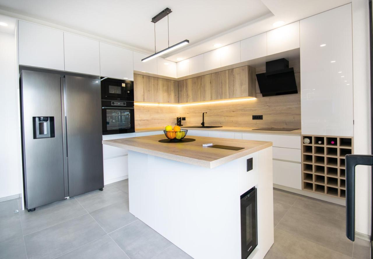 Luxury Sol Apartment *